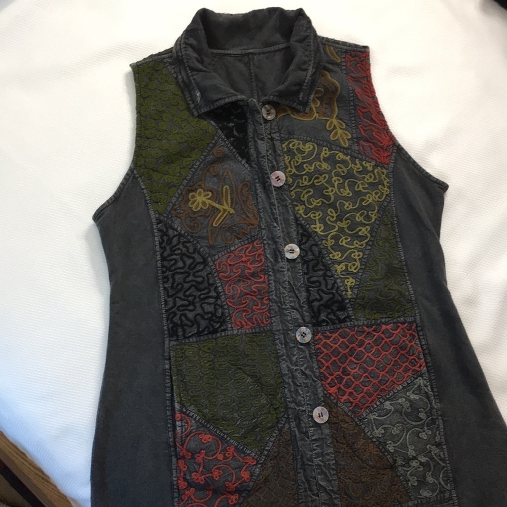 Reversible long vest